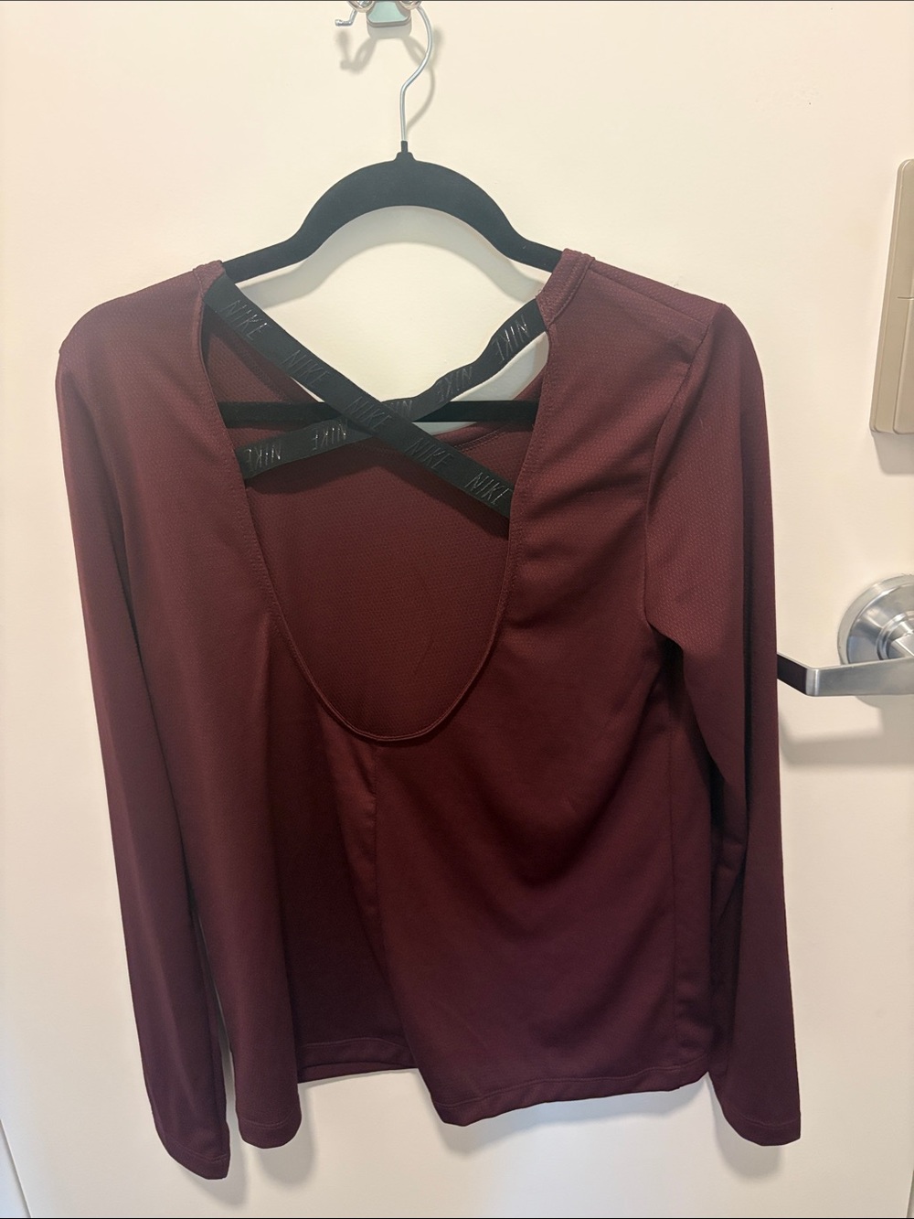 Nike Women's Small Long Sleeve Crew Top - Maroon - Picture 4 of 7